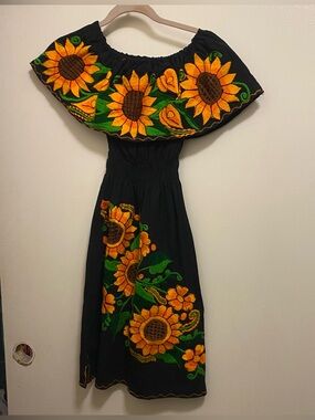 Girls Size 10 Mexican Dress Embroidered Sunflowers Off The Shoulder Peasant